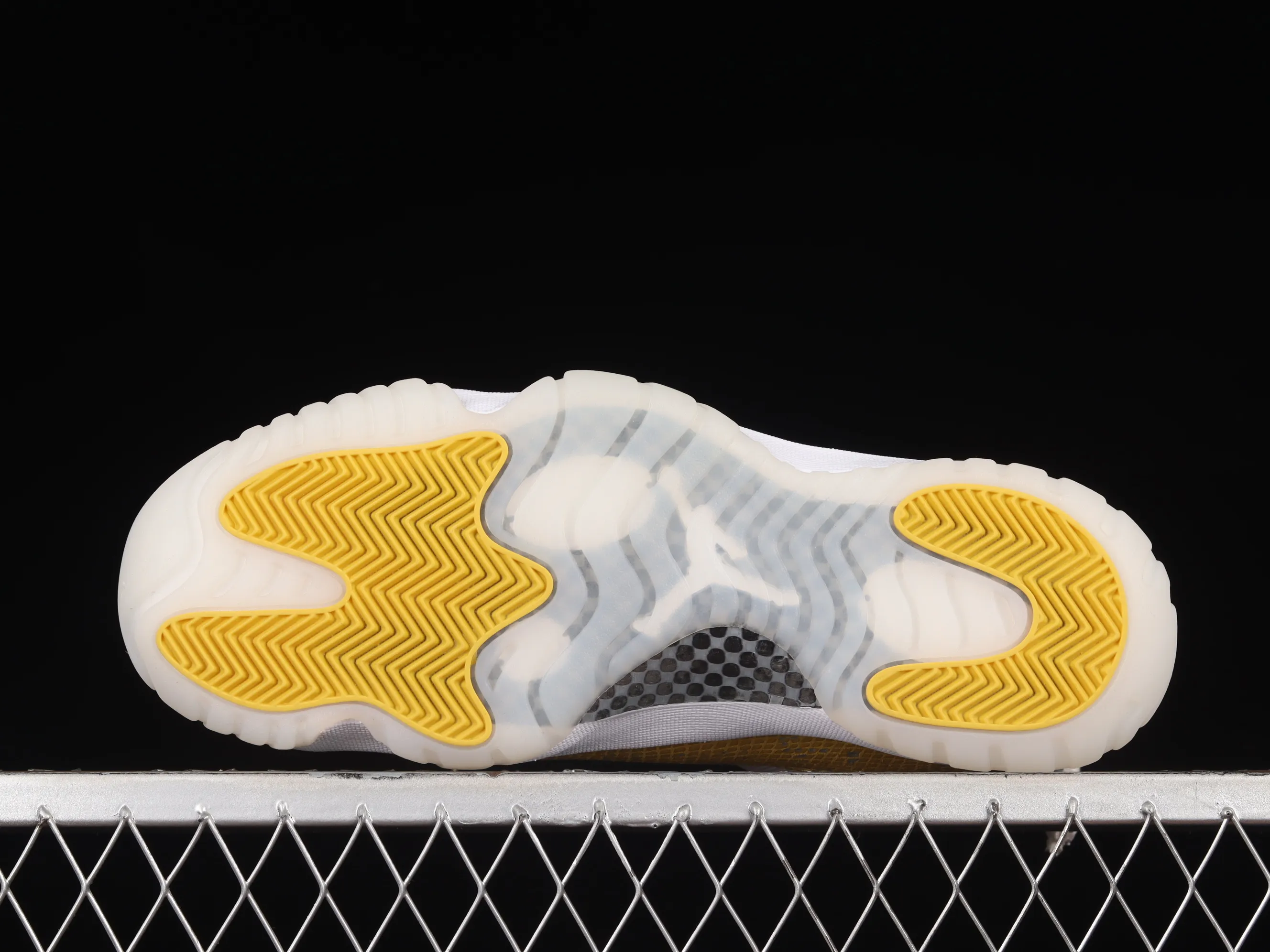 All categories Air Jordan Jordan series basketball shoes Air Jordan 11 F version Air Jordan AJ11 Low SE "Yellow Snakeskin" AJ11 Joe 11 yellow snake pattern genuine carbon AH7860-107